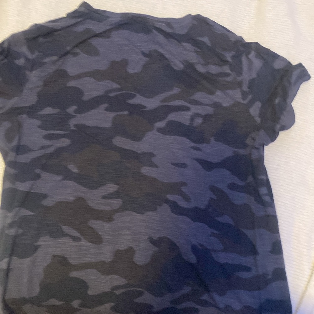 Camo Tshirt - Picture 3 of 3